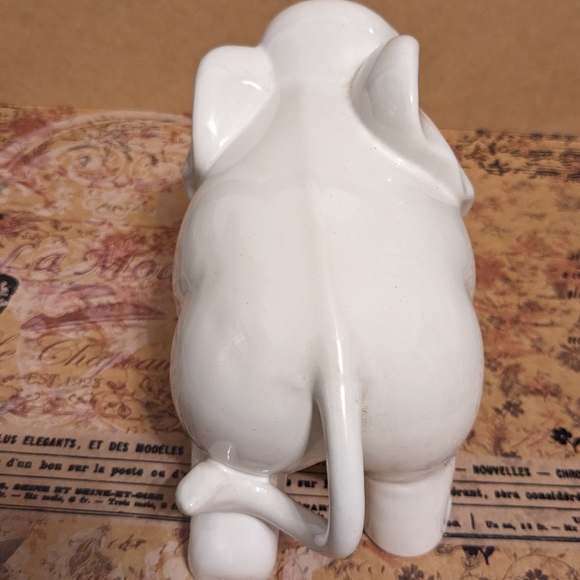 Vintage White Porcelain Elephant Figurine/5” Tall/Unmarked/Fine Quality/EUC - Picture 5 of 6
